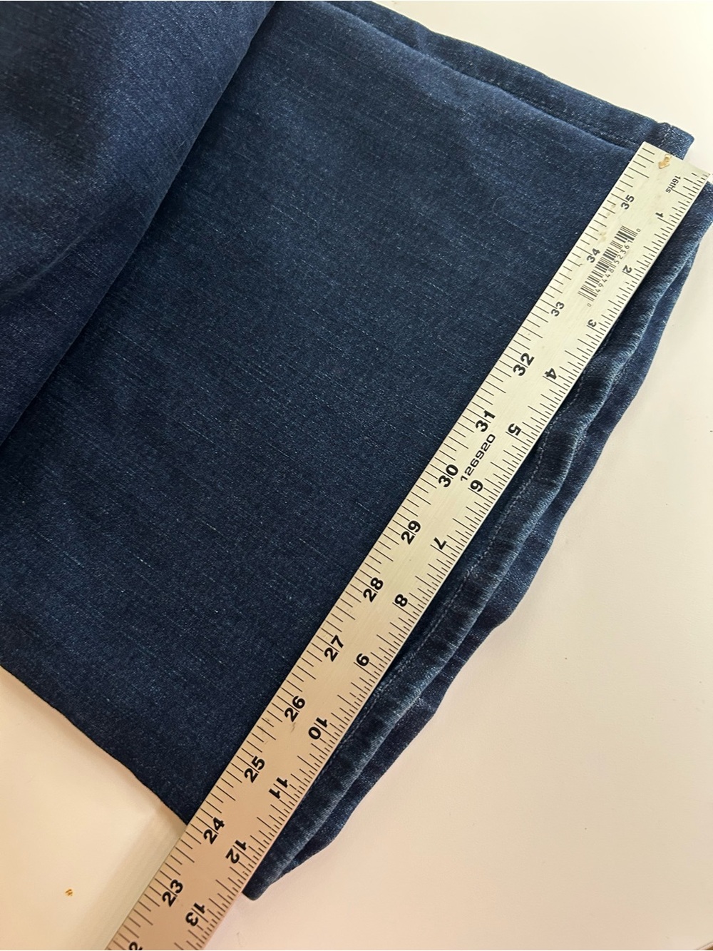 NWT
MOTHER
THE HUSTLER ROLLER SNEAK
Trouble Maker
Size 32
Inseam 32 - Picture 9 of 9